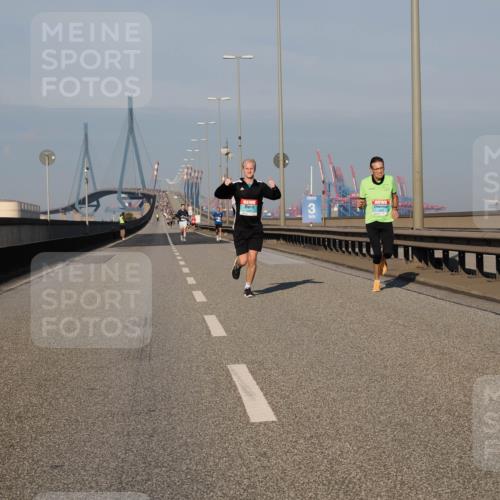 03.10.2025 - Köhlbrandbrückenlauf Fabian Wolf http://msf.ph/oto/9024692 03.10.2025 09:40:43 Position 3 3 meine-sportfotos.de