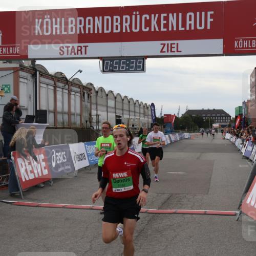 03.10.2025 - Köhlbrandbrückenlauf Julia Fischer http://msf.ph/oto/9024711 03.10.2025 15:56:39 Ziel 7092, 7166, 8782, 9182 meine-sportfotos.de