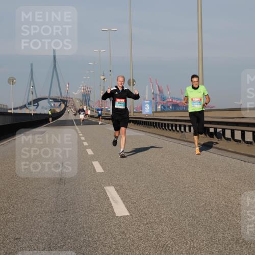 03.10.2025 - Köhlbrandbrückenlauf Fabian Wolf http://msf.ph/oto/9024713 03.10.2025 09:40:44 Position 3  meine-sportfotos.de