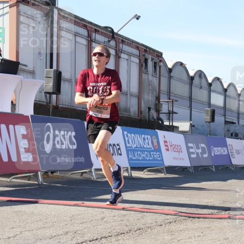 03.10.2025 - Köhlbrandbrückenlauf Luisa Fischer http://msf.ph/oto/9024741 03.10.2025 12:53:14 Ziel 4142, 5786, 6333 meine-sportfotos.de