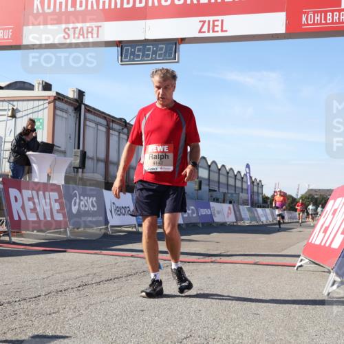 03.10.2025 - Köhlbrandbrückenlauf Luisa Fischer http://msf.ph/oto/9024818 03.10.2025 12:53:20 Ziel 4029, 4142, 5786, 6333 meine-sportfotos.de
