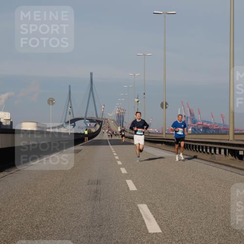 03.10.2025 - Köhlbrandbrückenlauf Fabian Wolf http://msf.ph/oto/9024822 03.10.2025 09:40:56 Position 3  meine-sportfotos.de