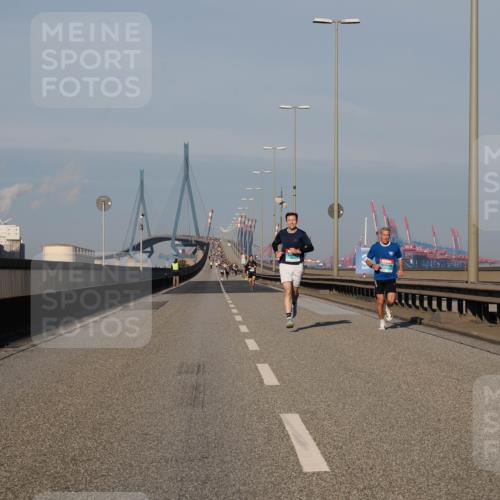 03.10.2025 - Köhlbrandbrückenlauf Fabian Wolf http://msf.ph/oto/9024839 03.10.2025 09:40:57 Position 3  meine-sportfotos.de