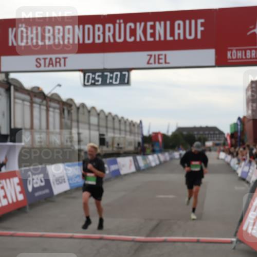 03.10.2025 - Köhlbrandbrückenlauf Julia Fischer http://msf.ph/oto/9024874 03.10.2025 15:57:07 Ziel 7041, 7593, 7618, 7882, 9226, 9665, 9751 meine-sportfotos.de