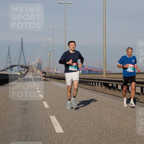 03.10.2025 - Köhlbrandbrückenlauf Fabian Wolf http://msf.ph/oto/9024943 03.10.2025 09:41:00 Position 3 3226, 3078 meine-sportfotos.de