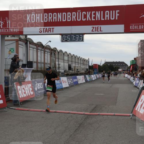 03.10.2025 - Köhlbrandbrückenlauf Julia Fischer http://msf.ph/oto/9025042 03.10.2025 15:57:33 Ziel 7261, 7535, 9177, 9178, 9668 meine-sportfotos.de