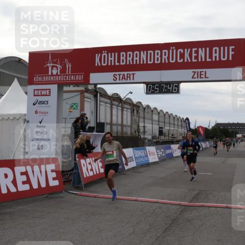 03.10.2025 - Köhlbrandbrückenlauf Julia Fischer http://msf.ph/oto/9025085 03.10.2025 15:57:47 Ziel 7082, 7274, 7570, 8916, 9177, 9178 meine-sportfotos.de