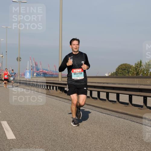 03.10.2025 - Köhlbrandbrückenlauf Fabian Wolf http://msf.ph/oto/9025095 03.10.2025 09:41:16 Position 3 1061 meine-sportfotos.de