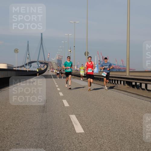 03.10.2025 - Köhlbrandbrückenlauf Fabian Wolf http://msf.ph/oto/9025138 03.10.2025 09:41:21 Position 3  meine-sportfotos.de