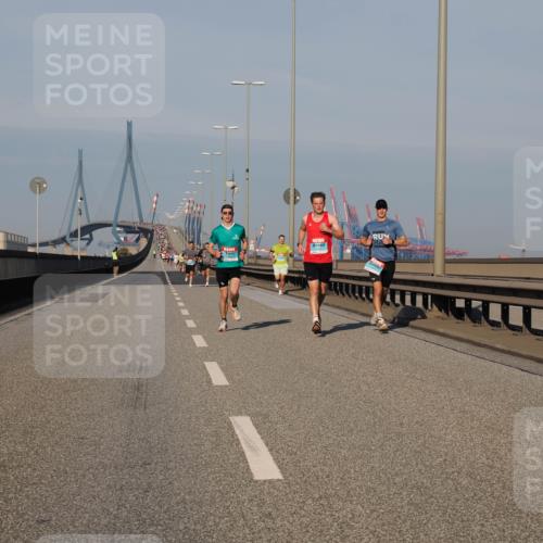 03.10.2025 - Köhlbrandbrückenlauf Fabian Wolf http://msf.ph/oto/9025152 03.10.2025 09:41:22 Position 3  meine-sportfotos.de