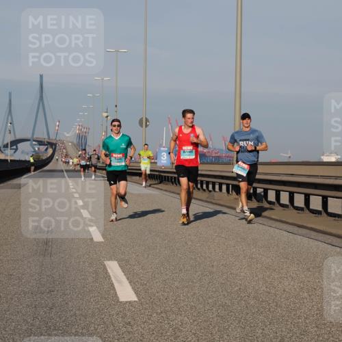 03.10.2025 - Köhlbrandbrückenlauf Fabian Wolf http://msf.ph/oto/9025188 03.10.2025 09:41:23 Position 3  meine-sportfotos.de