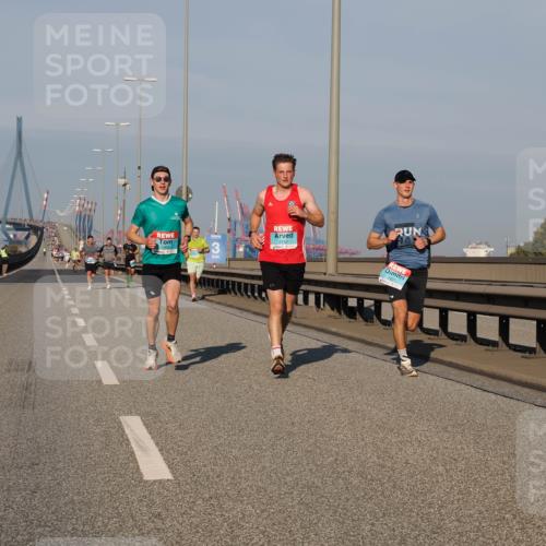 03.10.2025 - Köhlbrandbrückenlauf Fabian Wolf http://msf.ph/oto/9025209 03.10.2025 09:41:24 Position 3 1268 meine-sportfotos.de