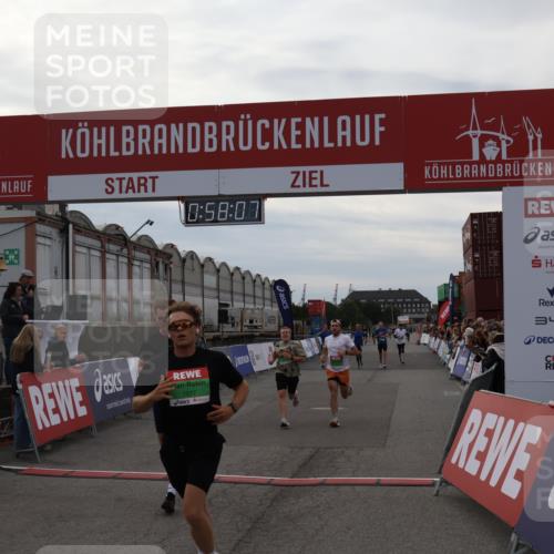 03.10.2025 - Köhlbrandbrückenlauf Julia Fischer http://msf.ph/oto/9025211 03.10.2025 15:58:07 Ziel 7029, 7051, 7087, 7131, 7352, 7577, 7614, 9223, 9224, 9227, 9438 meine-sportfotos.de