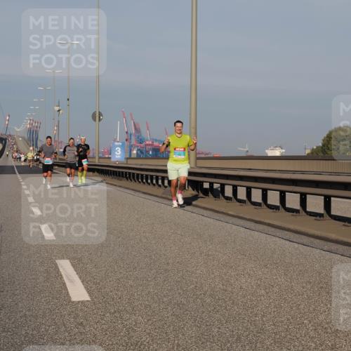 03.10.2025 - Köhlbrandbrückenlauf Fabian Wolf http://msf.ph/oto/9025281 03.10.2025 09:41:29 Position 3  meine-sportfotos.de