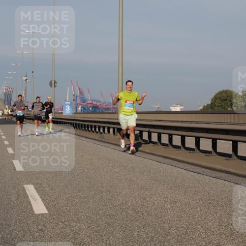 03.10.2025 - Köhlbrandbrückenlauf Fabian Wolf http://msf.ph/oto/9025302 03.10.2025 09:41:30 Position 3  meine-sportfotos.de