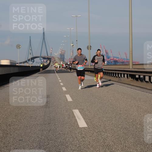 03.10.2025 - Köhlbrandbrückenlauf Fabian Wolf http://msf.ph/oto/9025366 03.10.2025 09:41:33 Position 3  meine-sportfotos.de