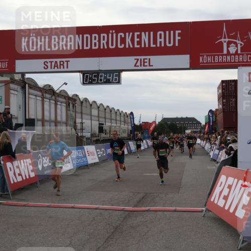 03.10.2025 - Köhlbrandbrückenlauf Julia Fischer http://msf.ph/oto/9025414 03.10.2025 15:58:46 Ziel 7017, 7081, 7117, 7176, 7182, 7737, 9057, 9086, 9187, 9582, 9715 meine-sportfotos.de