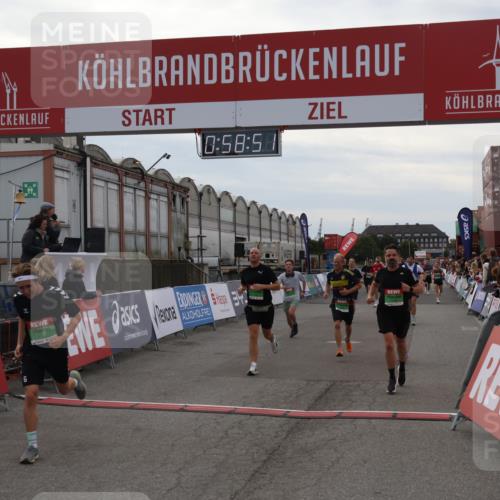 03.10.2025 - Köhlbrandbrückenlauf Julia Fischer http://msf.ph/oto/9025457 03.10.2025 15:58:51 Ziel 7017, 7081, 7101, 7117, 7120, 7176, 7182, 7244, 7356, 7737, 9086, 9186, 9187, 9512, 9582 meine-sportfotos.de