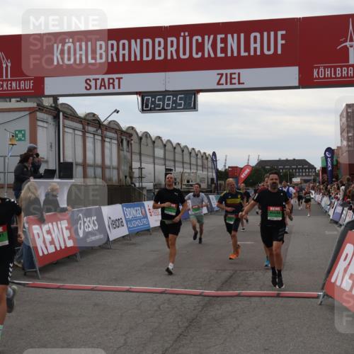 03.10.2025 - Köhlbrandbrückenlauf Julia Fischer http://msf.ph/oto/9025459 03.10.2025 15:58:51 Ziel 7017, 7081, 7101, 7117, 7120, 7176, 7182, 7244, 7356, 7737, 9086, 9186, 9187, 9512, 9582 meine-sportfotos.de