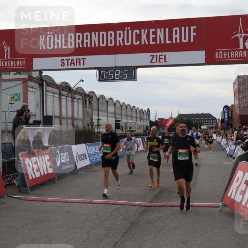 03.10.2025 - Köhlbrandbrückenlauf Julia Fischer http://msf.ph/oto/9025463 03.10.2025 15:58:51 Ziel 7017, 7081, 7101, 7117, 7120, 7176, 7182, 7244, 7356, 7737, 9086, 9186, 9187, 9512, 9582 meine-sportfotos.de