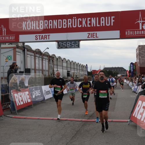 03.10.2025 - Köhlbrandbrückenlauf Julia Fischer http://msf.ph/oto/9025466 03.10.2025 15:58:52 Ziel 7017, 7081, 7101, 7117, 7120, 7176, 7182, 7244, 7256, 7356, 7737, 9086, 9186, 9187, 9512, 9582 meine-sportfotos.de