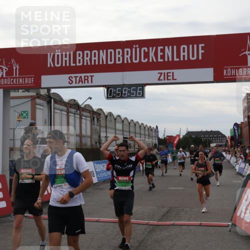03.10.2025 - Köhlbrandbrückenlauf Julia Fischer http://msf.ph/oto/9025507 03.10.2025 15:58:56 Ziel 7017, 7081, 7086, 7101, 7117, 7120, 7176, 7182, 7238, 7244, 7256, 7356, 7737, 9086, 9186, 9187, 9195, 9196, 9197, 9398, 9512, 9582, 9750 meine-sportfotos.de