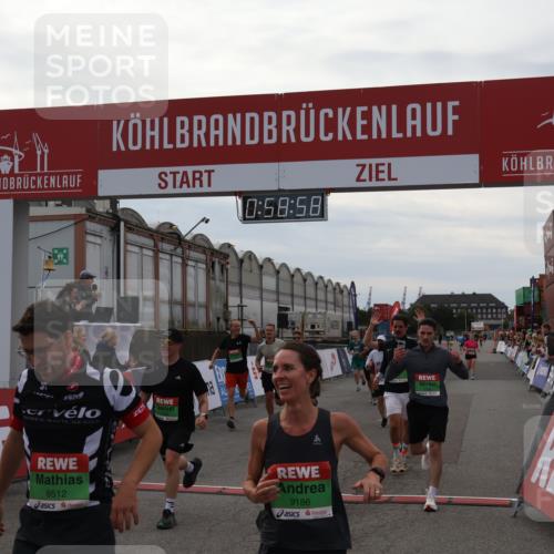 03.10.2025 - Köhlbrandbrückenlauf Julia Fischer http://msf.ph/oto/9025530 03.10.2025 15:58:58 Ziel 7081, 7086, 7101, 7109, 7117, 7120, 7182, 7238, 7244, 7256, 7356, 7737, 9086, 9186, 9187, 9195, 9196, 9197, 9370, 9398, 9512, 9750 meine-sportfotos.de