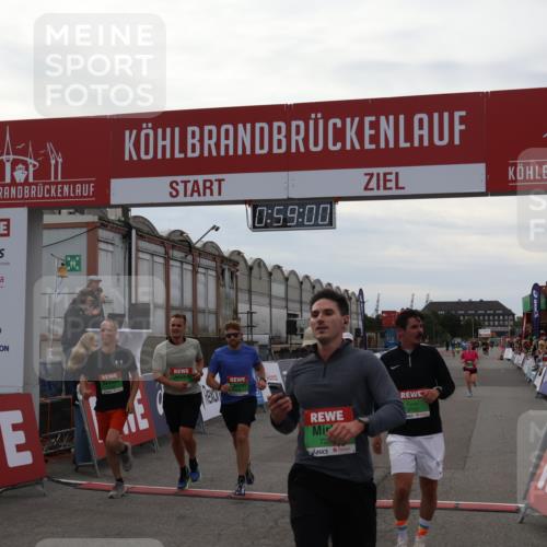 03.10.2025 - Köhlbrandbrückenlauf Julia Fischer http://msf.ph/oto/9025546 03.10.2025 15:59:00 Ziel 7081, 7086, 7101, 7109, 7117, 7120, 7182, 7238, 7244, 7256, 7356, 7737, 9086, 9186, 9187, 9195, 9196, 9197, 9370, 9398, 9512, 9750 meine-sportfotos.de