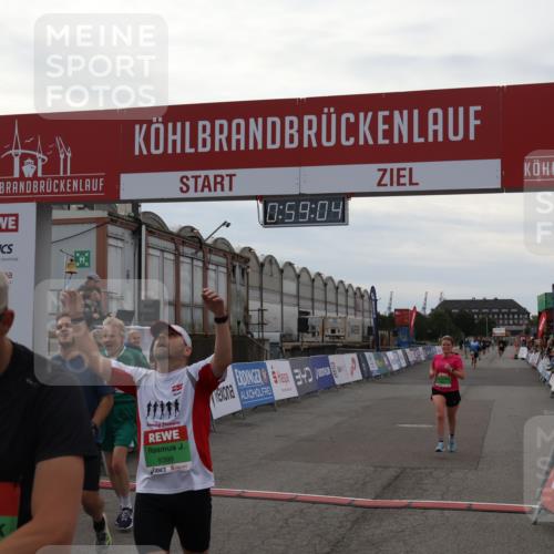 03.10.2025 - Köhlbrandbrückenlauf Julia Fischer http://msf.ph/oto/9025580 03.10.2025 15:59:04 Ziel 7086, 7101, 7109, 7120, 7238, 7244, 7256, 7356, 9186, 9195, 9196, 9197, 9370, 9398, 9512, 9750 meine-sportfotos.de