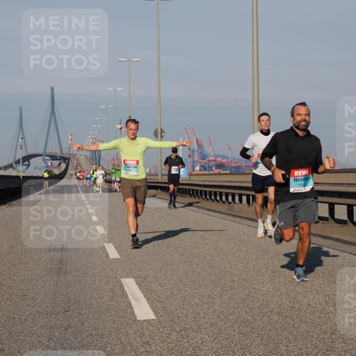 03.10.2025 - Köhlbrandbrückenlauf Fabian Wolf http://msf.ph/oto/9025598 03.10.2025 09:41:51 Position 3 1462, 3198 meine-sportfotos.de