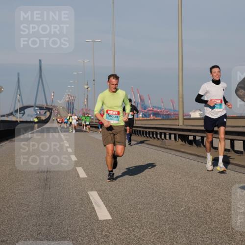 03.10.2025 - Köhlbrandbrückenlauf Fabian Wolf http://msf.ph/oto/9025619 03.10.2025 09:41:52 Position 3 1462, 3193 meine-sportfotos.de