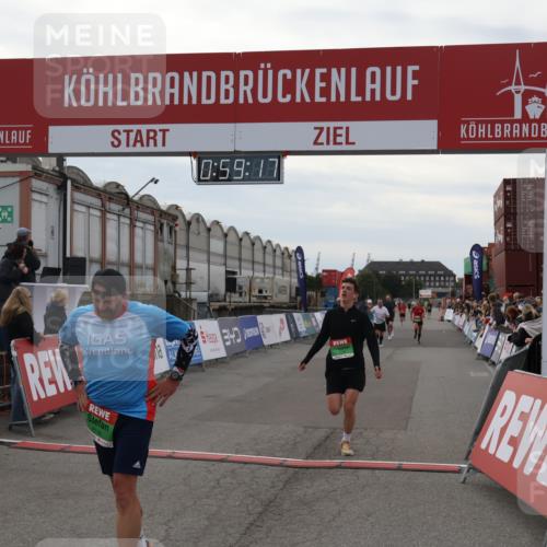 03.10.2025 - Köhlbrandbrückenlauf Julia Fischer http://msf.ph/oto/9025623 03.10.2025 15:59:17 Ziel 7262, 7496, 8780, 9118, 9126, 9521 meine-sportfotos.de
