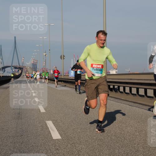 03.10.2025 - Köhlbrandbrückenlauf Fabian Wolf http://msf.ph/oto/9025633 03.10.2025 09:41:53 Position 3 1462, 3702 meine-sportfotos.de