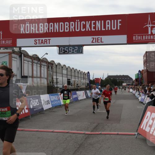 03.10.2025 - Köhlbrandbrückenlauf Julia Fischer http://msf.ph/oto/9025653 03.10.2025 15:59:21 Ziel 7262, 7496, 8780, 9118, 9126, 9238, 9521, 9577 meine-sportfotos.de
