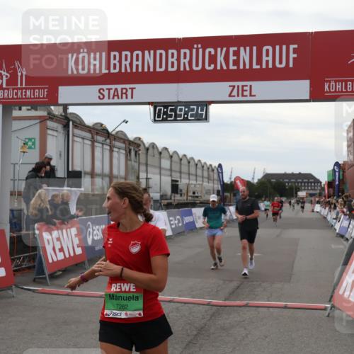 03.10.2025 - Köhlbrandbrückenlauf Julia Fischer http://msf.ph/oto/9025683 03.10.2025 15:59:24 Ziel 7262, 7496, 8780, 9118, 9126, 9238, 9521, 9577 meine-sportfotos.de