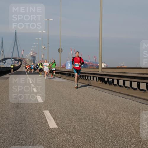 03.10.2025 - Köhlbrandbrückenlauf Fabian Wolf http://msf.ph/oto/9025712 03.10.2025 09:41:58 Position 3 3 meine-sportfotos.de