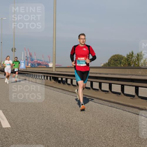 03.10.2025 - Köhlbrandbrückenlauf Fabian Wolf http://msf.ph/oto/9025783 03.10.2025 09:42:01 Position 3 3490 meine-sportfotos.de