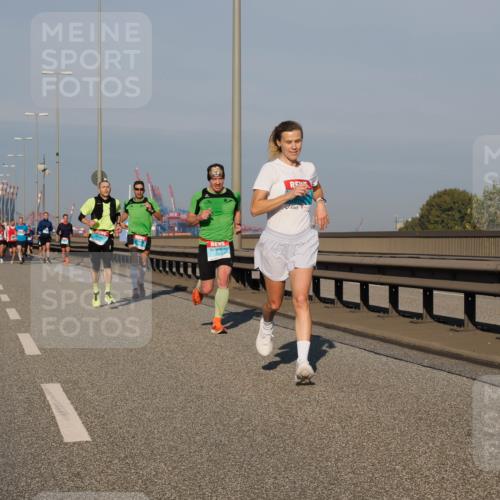 03.10.2025 - Köhlbrandbrückenlauf Fabian Wolf http://msf.ph/oto/9025863 03.10.2025 09:42:06 Position 3 2700 meine-sportfotos.de