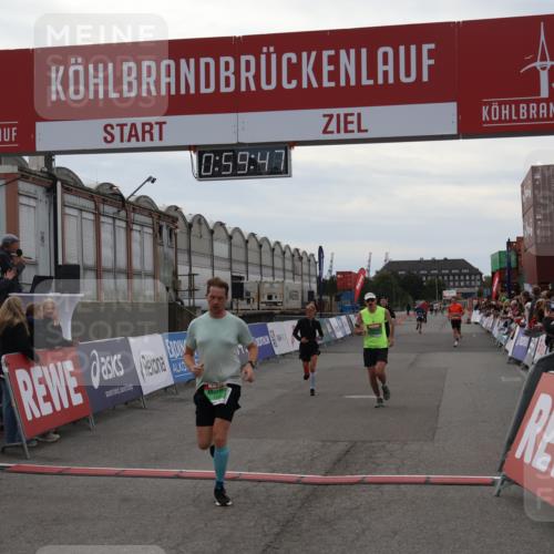 03.10.2025 - Köhlbrandbrückenlauf Julia Fischer http://msf.ph/oto/9025871 03.10.2025 15:59:47 Ziel 7025, 7048, 7187, 7193, 7225, 7450, 9101, 9113 meine-sportfotos.de