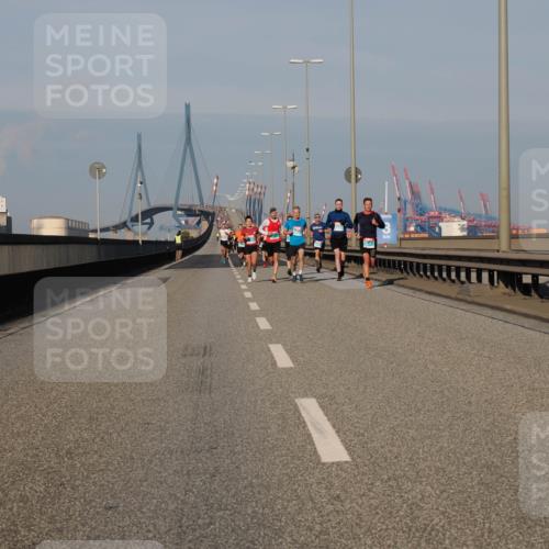 03.10.2025 - Köhlbrandbrückenlauf Fabian Wolf http://msf.ph/oto/9025924 03.10.2025 09:42:11 Position 3  meine-sportfotos.de