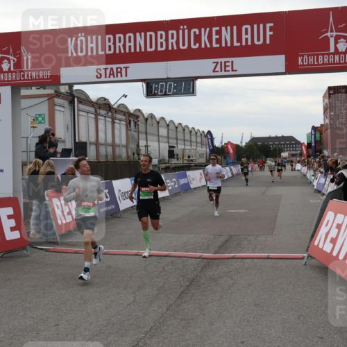 03.10.2025 - Köhlbrandbrückenlauf Julia Fischer http://msf.ph/oto/9026060 03.10.2025 16:00:12 Ziel 7103, 7106, 7329, 7598, 8783, 8915, 9314 meine-sportfotos.de