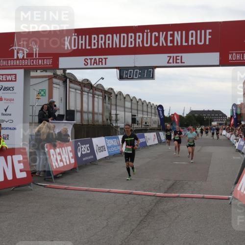 03.10.2025 - Köhlbrandbrückenlauf Julia Fischer http://msf.ph/oto/9026085 03.10.2025 16:00:17 Ziel 7103, 7106, 7233, 7271, 7276, 7329, 7598, 8783, 9314 meine-sportfotos.de