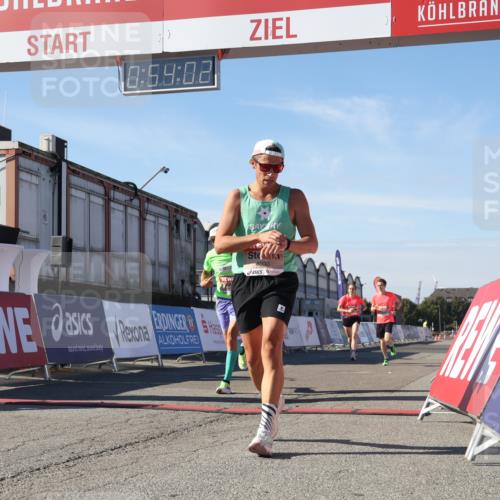 03.10.2025 - Köhlbrandbrückenlauf Luisa Fischer http://msf.ph/oto/9026110 03.10.2025 12:54:01 Ziel 4030, 4088, 5710, 5947, 6002, 6200, 6817 meine-sportfotos.de