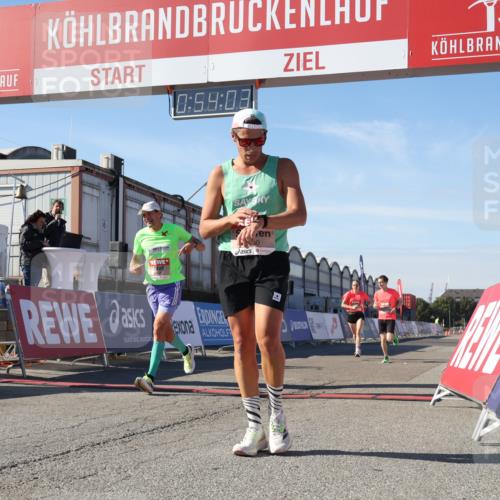 03.10.2025 - Köhlbrandbrückenlauf Luisa Fischer http://msf.ph/oto/9026120 03.10.2025 12:54:02 Ziel 4030, 4088, 5710, 5947, 6002, 6200, 6817 meine-sportfotos.de