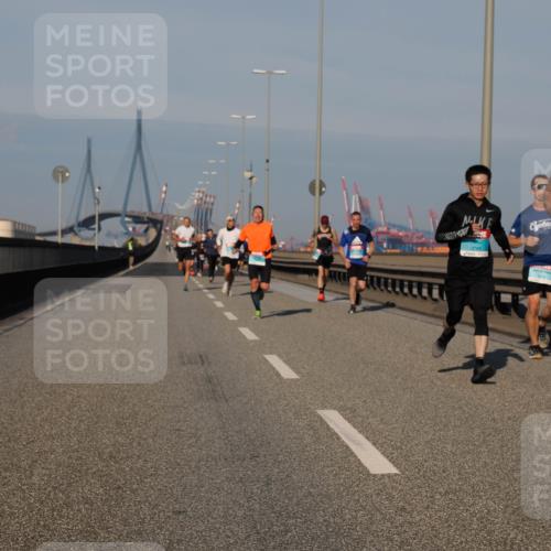 03.10.2025 - Köhlbrandbrückenlauf Fabian Wolf http://msf.ph/oto/9026128 03.10.2025 09:42:21 Position 3 3789 meine-sportfotos.de