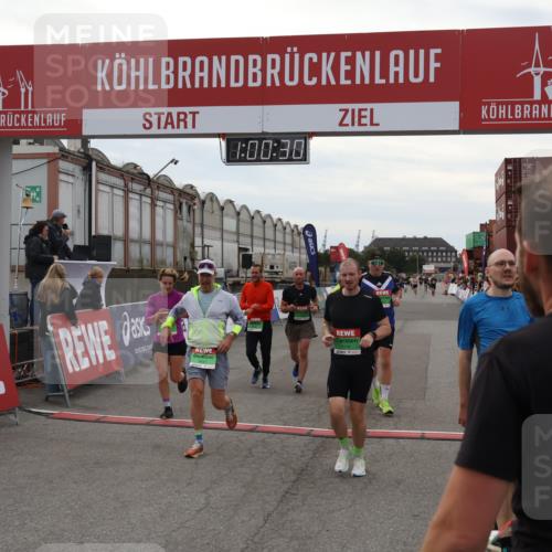 03.10.2025 - Köhlbrandbrückenlauf Julia Fischer http://msf.ph/oto/9026198 03.10.2025 16:00:30 Ziel 7027, 7105, 7116, 7202, 7233, 7276, 7287, 7301, 7327, 9188, 9189, 9240, 9391, 9491, 9717 meine-sportfotos.de