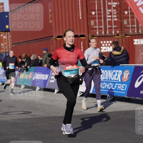 03.10.2025 - Köhlbrandbrückenlauf Michael Burmester http://msf.ph/oto/9026221 03.10.2025 10:29:42 Ziel 1552, 1704, 1824, 2047, 2204, 2286, 2348, 2624, 2633, 3256, 3729 meine-sportfotos.de
