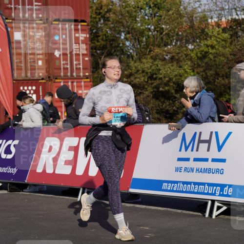 03.10.2025 - Köhlbrandbrückenlauf Michael Burmester http://msf.ph/oto/9026226 03.10.2025 10:29:44 Ziel 1552, 1704, 2047, 2286, 2348, 2624, 2633, 3256, 3729 meine-sportfotos.de