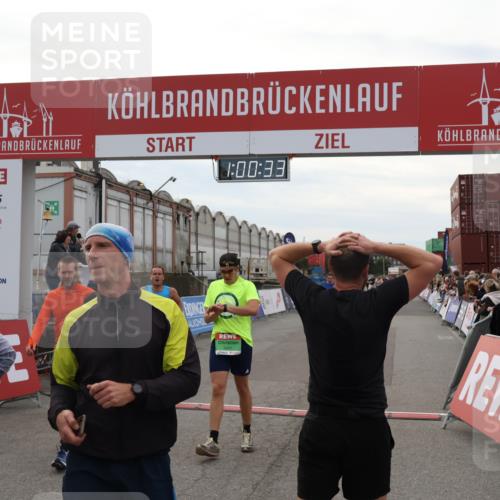 03.10.2025 - Köhlbrandbrückenlauf Julia Fischer http://msf.ph/oto/9026247 03.10.2025 16:00:34 Ziel 7027, 7105, 7116, 7202, 7287, 7301, 7327, 7818, 9188, 9189, 9240, 9391, 9491, 9568, 9717 meine-sportfotos.de