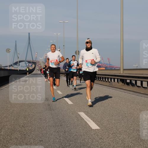 03.10.2025 - Köhlbrandbrückenlauf Fabian Wolf http://msf.ph/oto/9026299 03.10.2025 09:42:28 Position 3  meine-sportfotos.de